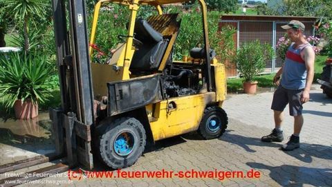 20.08.2011 – Stapler brennt in Lagerhalle