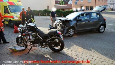 21.06.2012 – Auslaufende Betriebsstoffe nach Verkehrsunfall