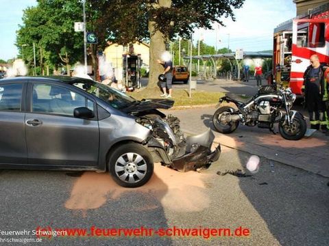 21.06.2012 – Auslaufende Betriebsstoffe nach Verkehrsunfall