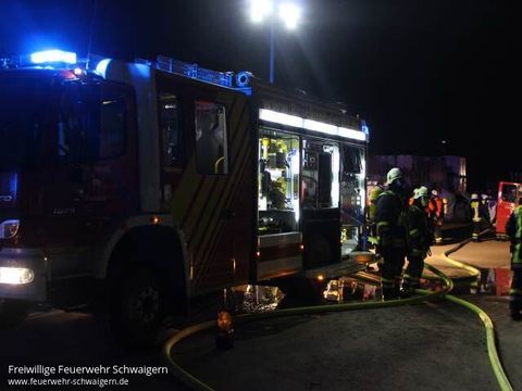 21.11.2012 – Brennender Müll bei einem Recyclingbetrieb in Brackenheim