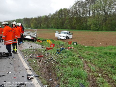 27.04.2013 – Straße mit Glasscherben übersät