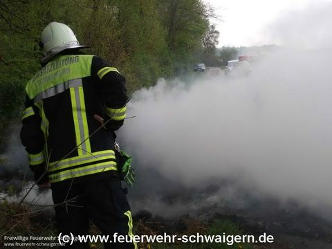 01.05.2013 – Brennender Misthaufen
