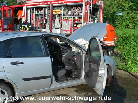 08.05.2013 – Kabelbrand in PKW