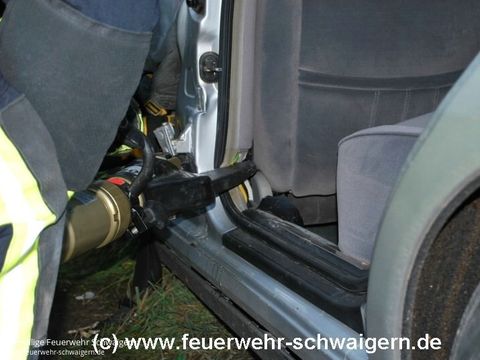02.11.2013 – Frontalzusammenstoß - Fahrer schwer verletzt