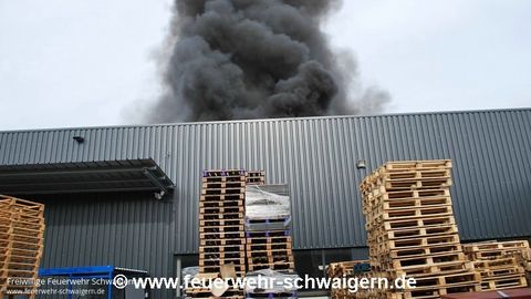 17.06.2015 – Große Rauchwolke über dem Schwaigerner Industriegebiet