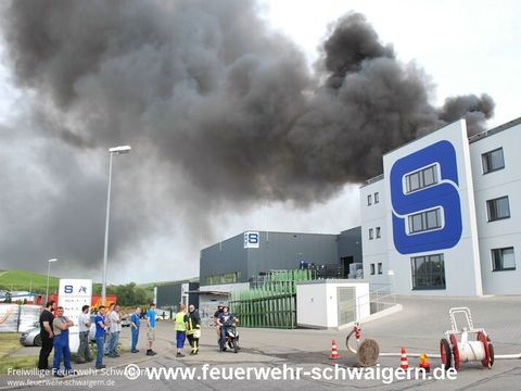 17.06.2015 – Große Rauchwolke über dem Schwaigerner Industriegebiet
