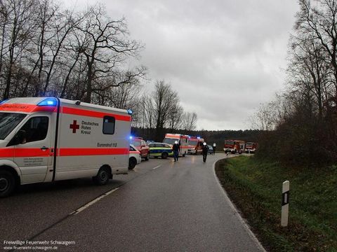 30.11.2015 – Tödlicher Verkehrsunfall auf der L1107 Richtung Stetten
