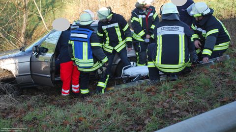 07.12.2017 – Verkehrsunfall mit eingeschlossener Person
