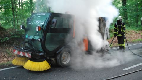 23.06.2018 – Brand einer Kehrmaschine