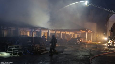24.10.2018 – Brand in holzverarbeitendem Betrieb
