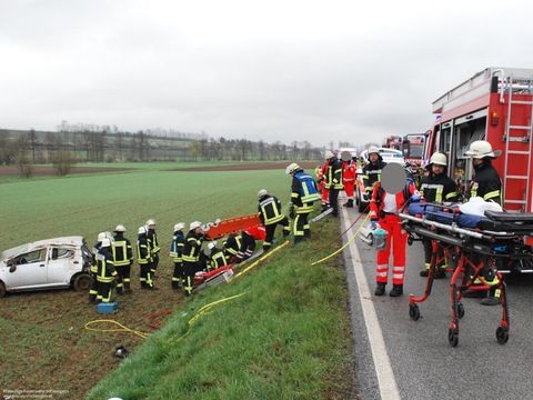 05.04.2019 – Unfall mit mehreren Verletzten