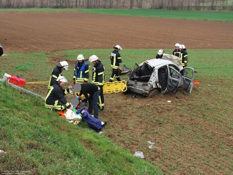 05.04.2019 – Unfall mit mehreren Verletzten