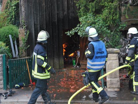 24.04.2019 – Leerstehendes Gebäude brennt
