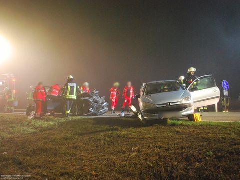 24.10.2019 – Drei Verletzte bei Zusammenstoß