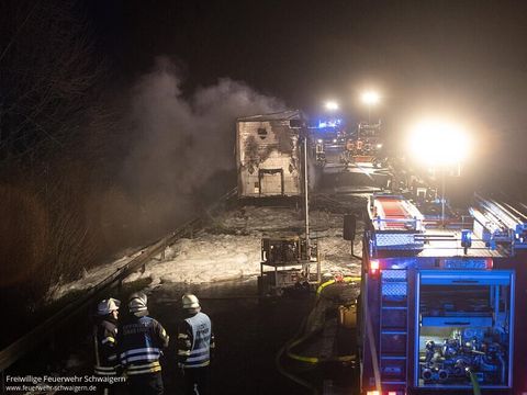 14.02.2020 – Gefahrgut-Sattelzug brannte