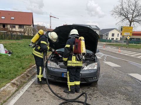 14.03.2020 – PKW Brand in der Kleingartacher Strasse