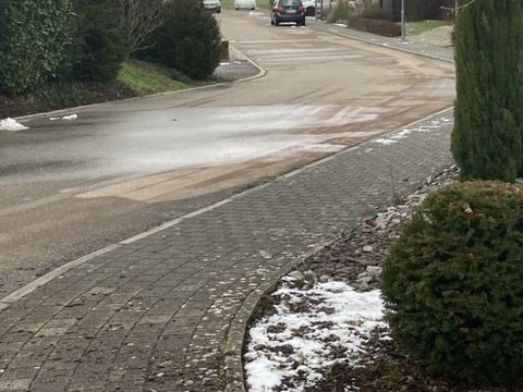26.01.2021 – Ölspur im Wohngebiet "Hälde"