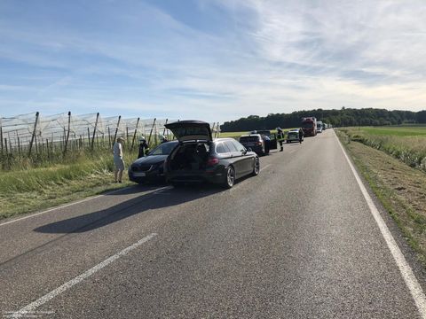 15.06.2021 – Unfall auf B293 mit sechs beteiligten Fahrzeugen