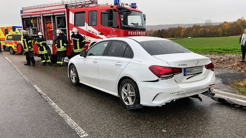 03.11.2021 – Vier verletzte Personen nach Verkehrsunfall auf B293