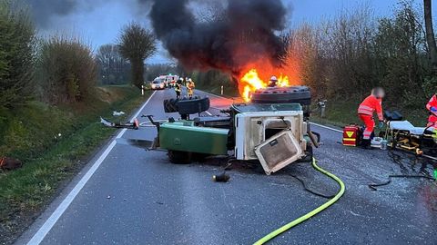 30.03.2024 – Auffahrunfall mit PKW-Brand auf B293