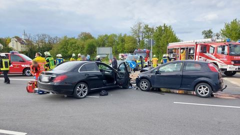 25.04.2024 – Verkehrsunfall auf der B293 (Höhe Tankstelle)