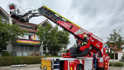 30.06.2024 – Patientin über Drehleiter gerettet