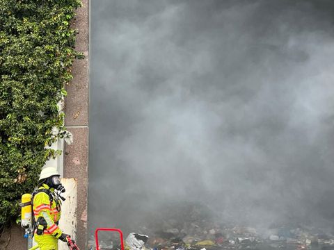 06.05.2026 – Rauchentwichlung in Recyclingbetrieb