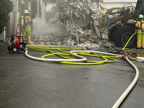 06.05.2026 – Rauchentwichlung in Recyclingbetrieb