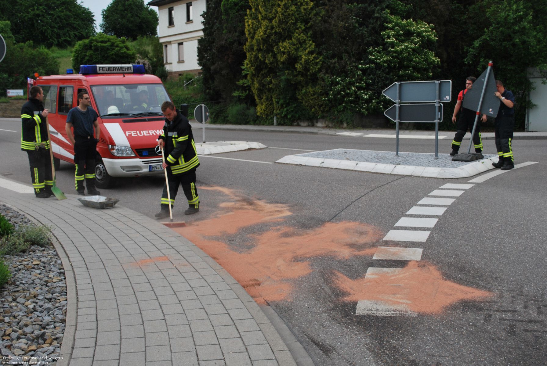 22.05.2018 – Auslaufender Krafstoff nach technischem Defekt
