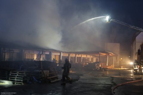 24.10.2018 – Brand in holzverarbeitendem Betrieb